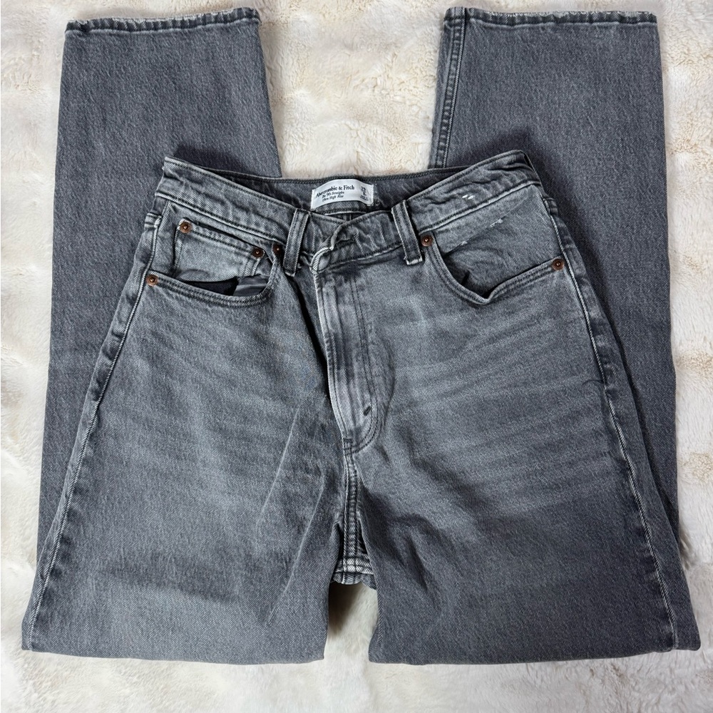 Abercrombie & Fitch 90’s High Rise Gray Jeans